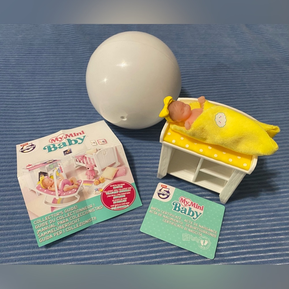 🍼🌼ZURU: My Mini Baby • Yellow baby with changing table and bow